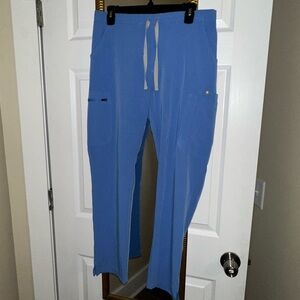 FIGS Woman’s medium Blue